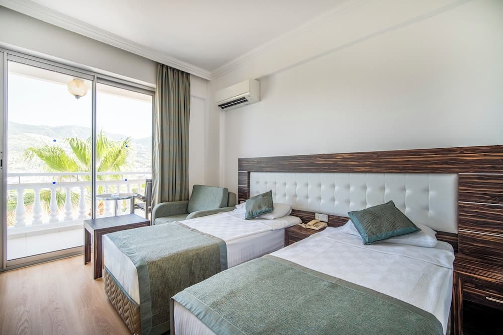 Sunny Hill Alya Hotel