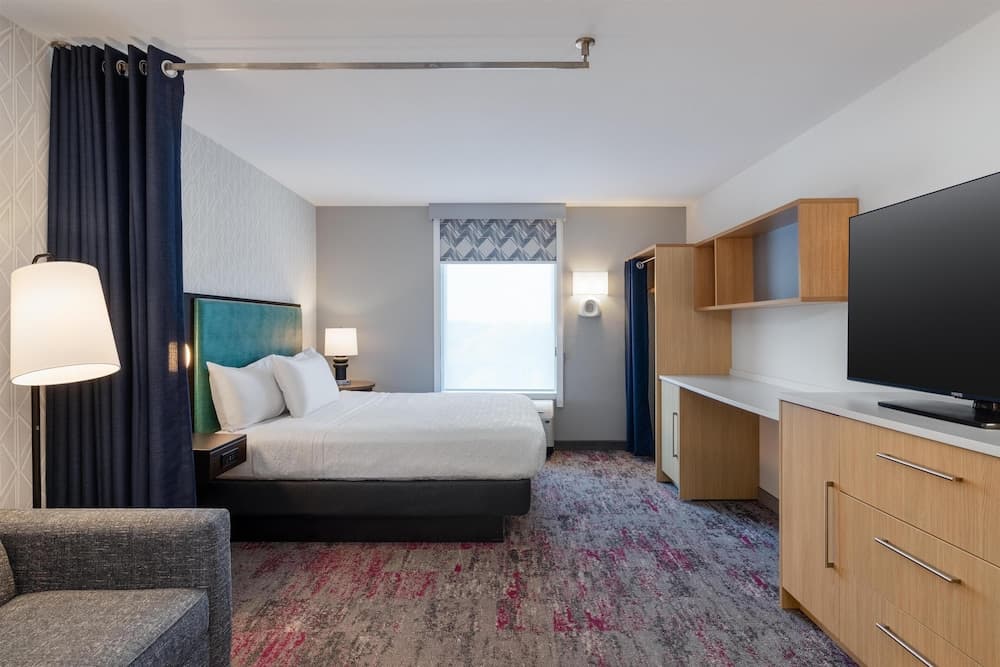 Home2 Suites by Hilton Milwaukee Brookfield