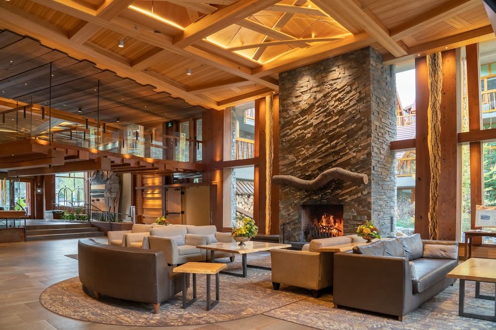 Moose Hotel And Suites