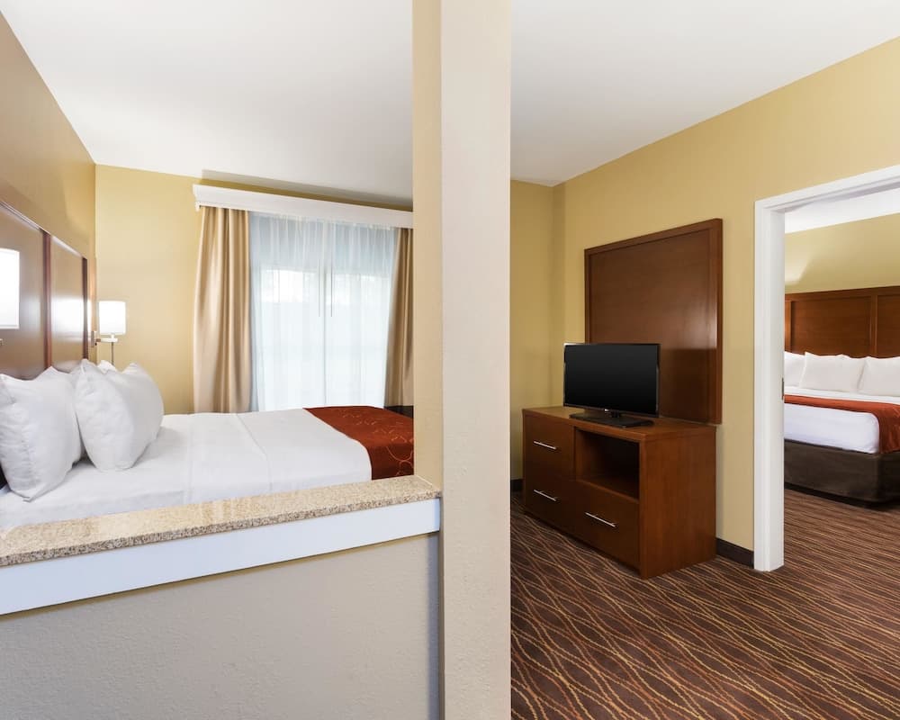 Comfort Suites DuBois Country Club