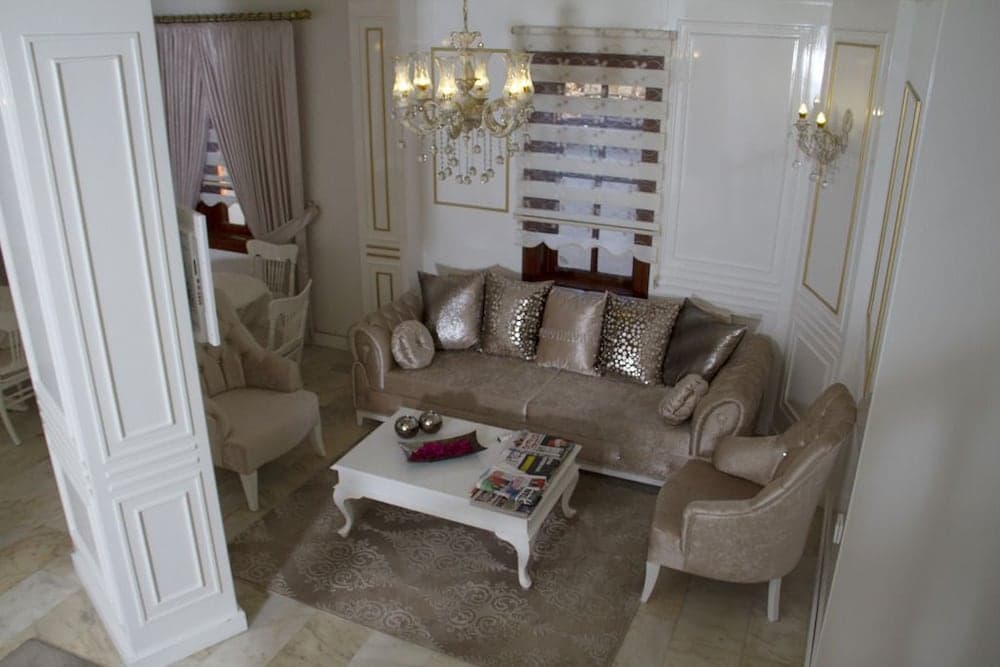 Ozkavak Hotel Kaleici