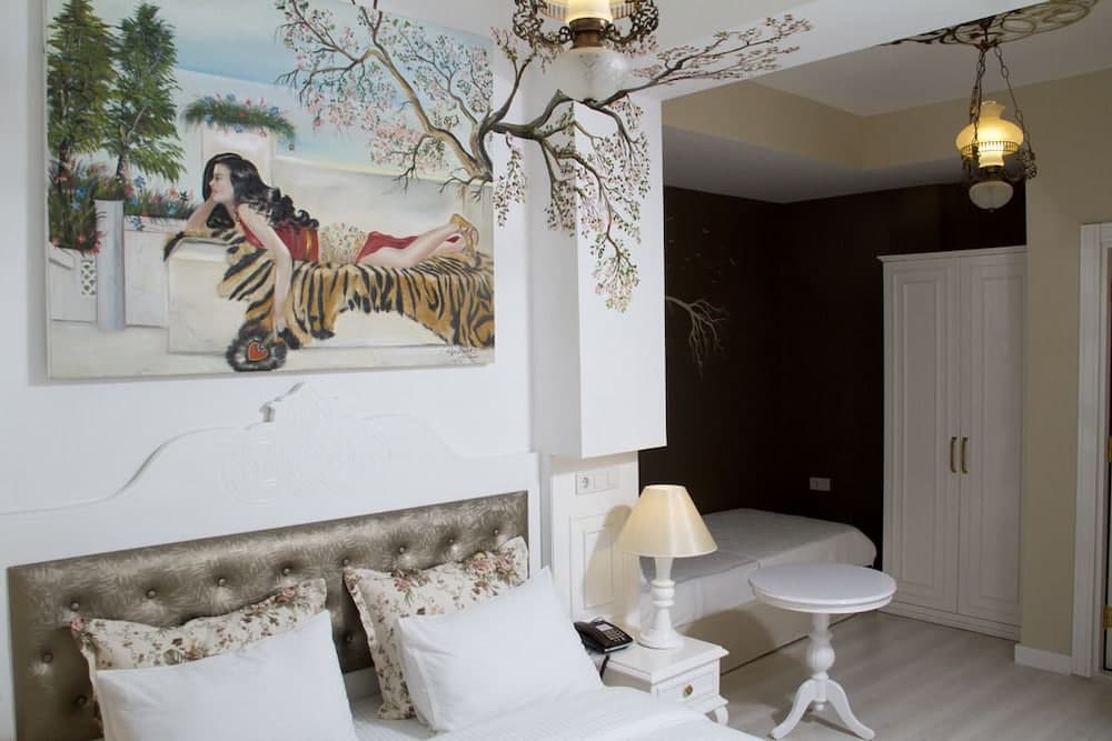 Ozkavak Hotel Kaleici