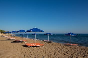 Ionion Beach Apartment Hotel