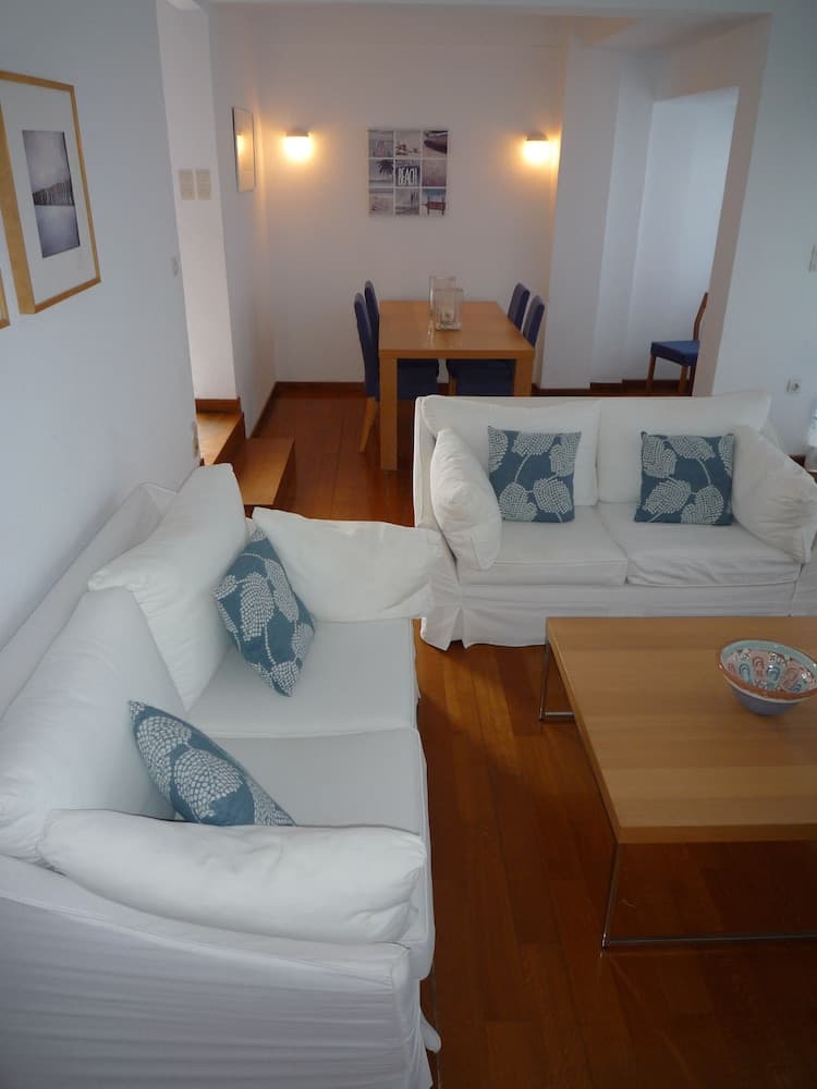 Saronikos Residences