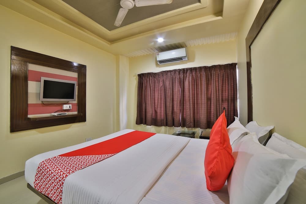 Capital O 1967 Hotel Kalash Residency