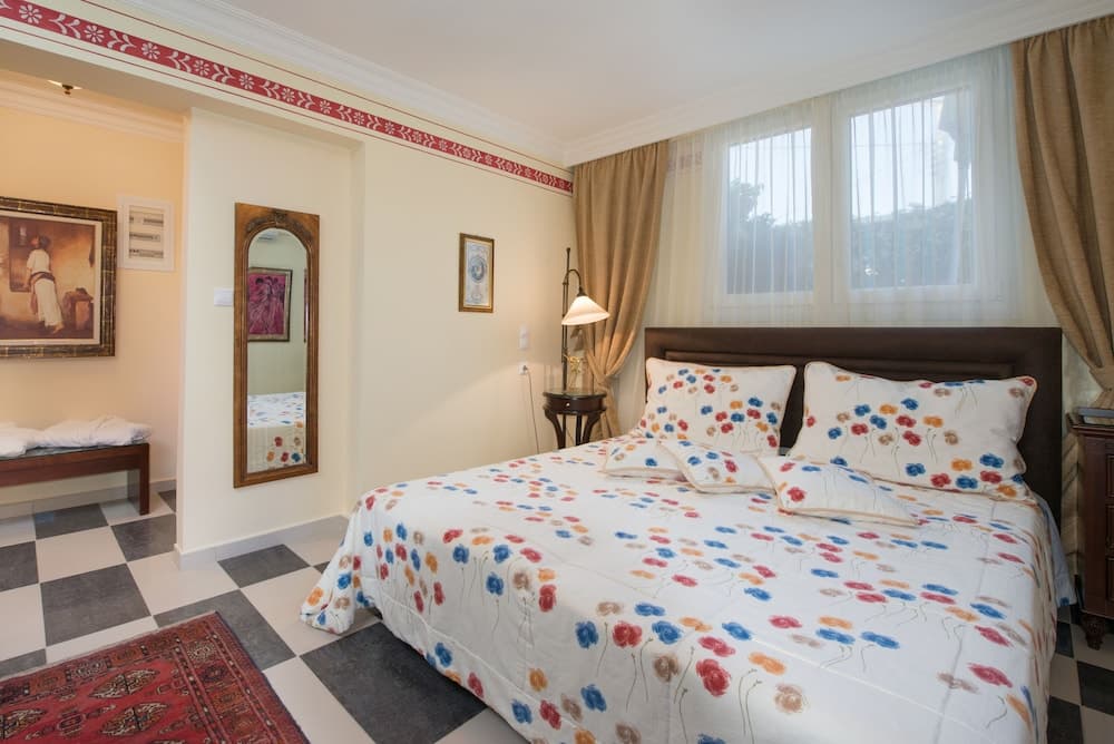 Enavlion Hotel Batagianni