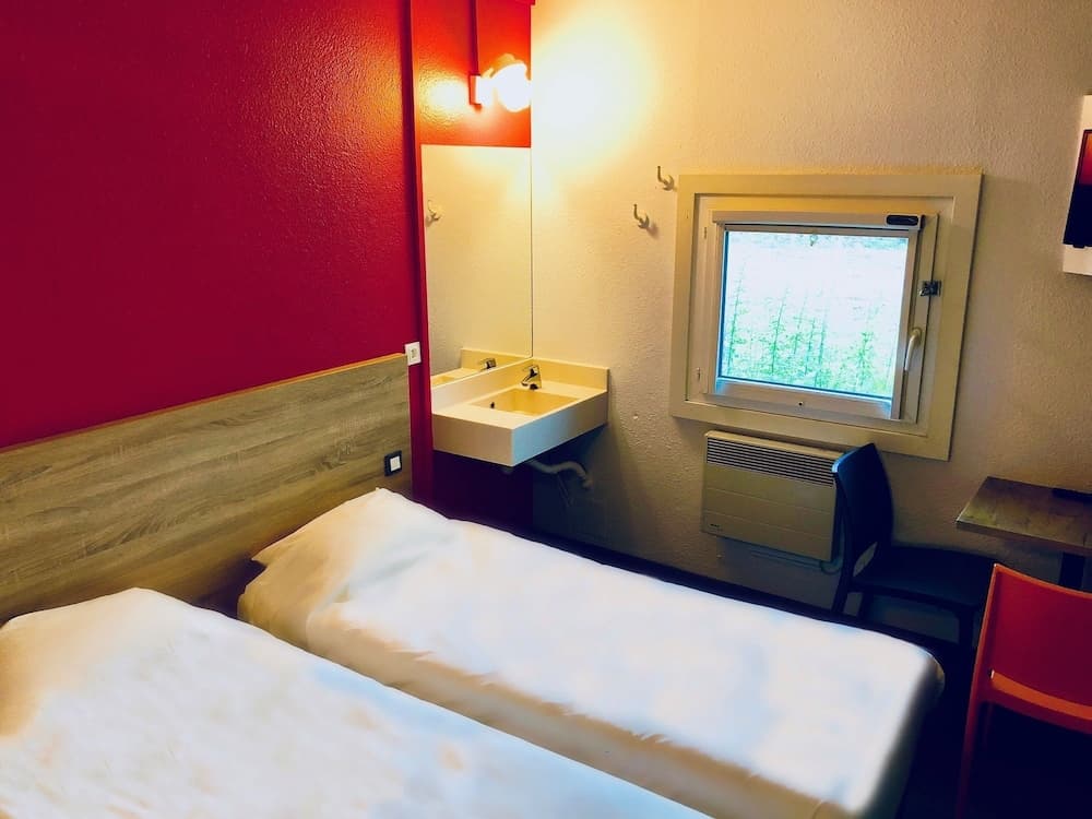 hotelF1 Geneve Ferney Airport