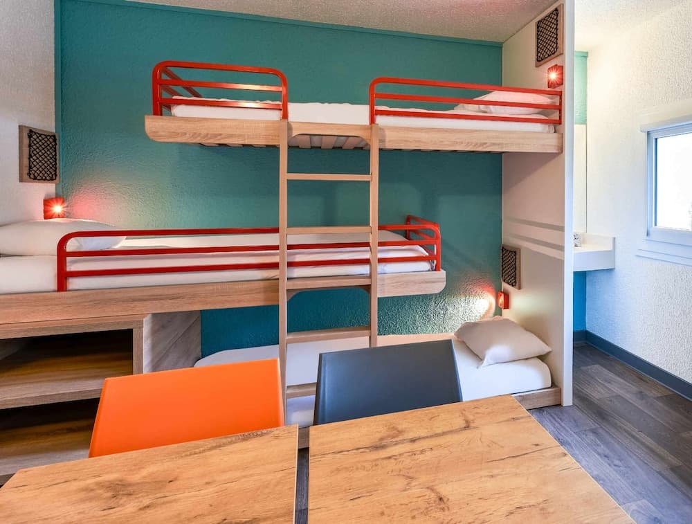 hotelF1 Lille Métropole (Métro Mons Sarts)