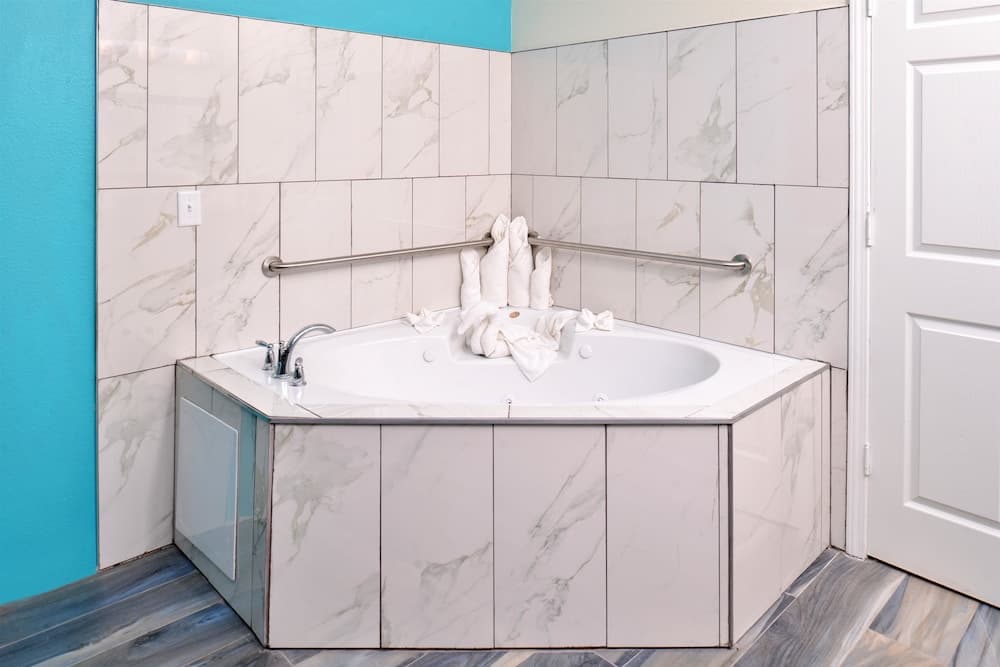 Americas Best Value Inn & Suites Houston at Hwy 6 & Westpark