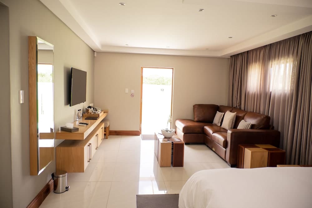 Africanos Country Estate