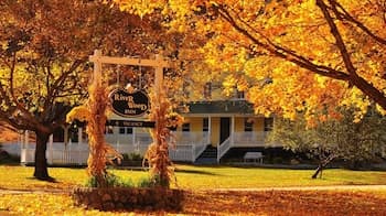 RiverWood Inn