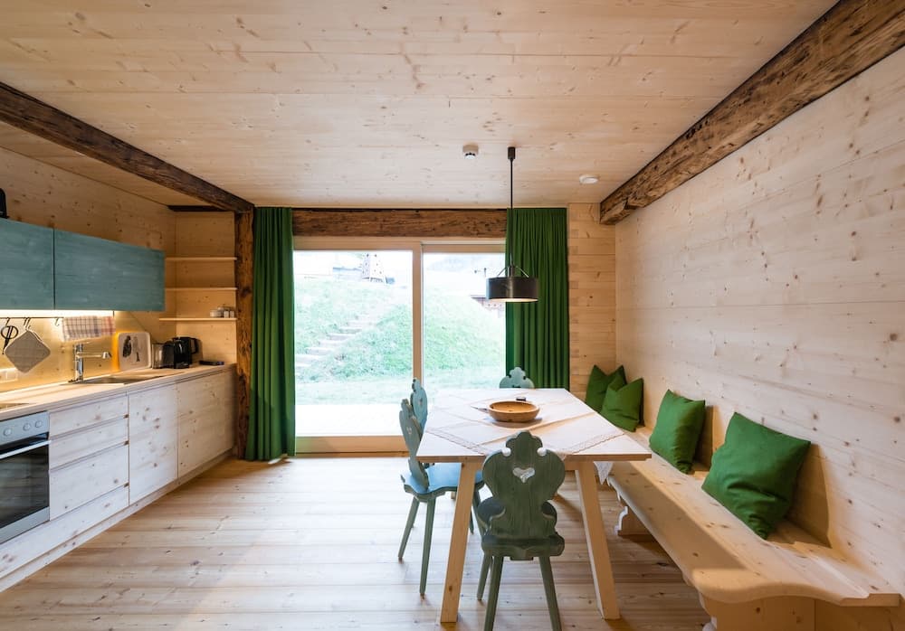 Ferienwohnungen am Berg - Giatla Haus