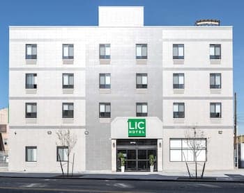 LIC Hotel