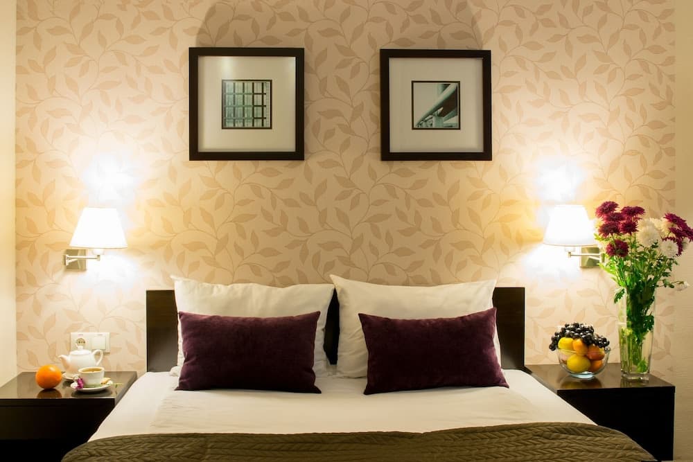 RiverSide - restaurant, hotel, beach