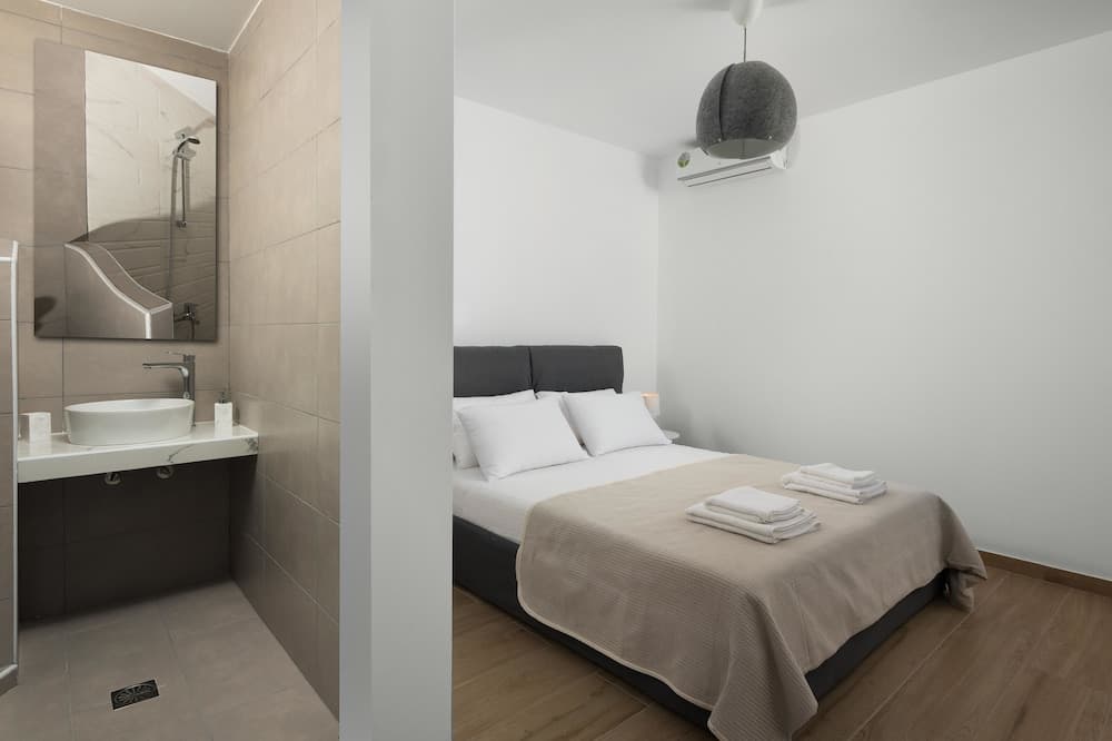 Hill & Sea View Villas