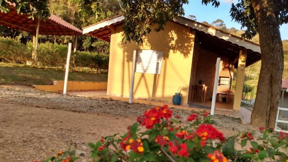 Pousada, Pesqueiro e Adega Pauletto