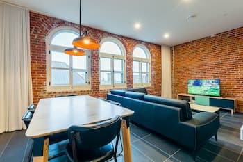 Les Lofts du Trésor - By Les Lofts Vieux-Quebec