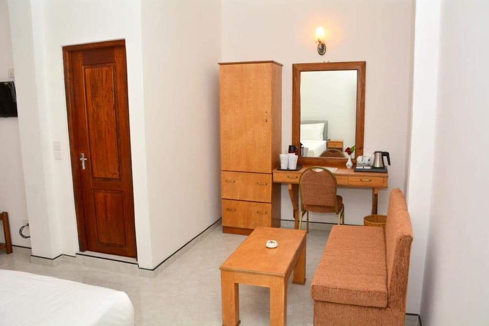 Avanhala by Royal Mall