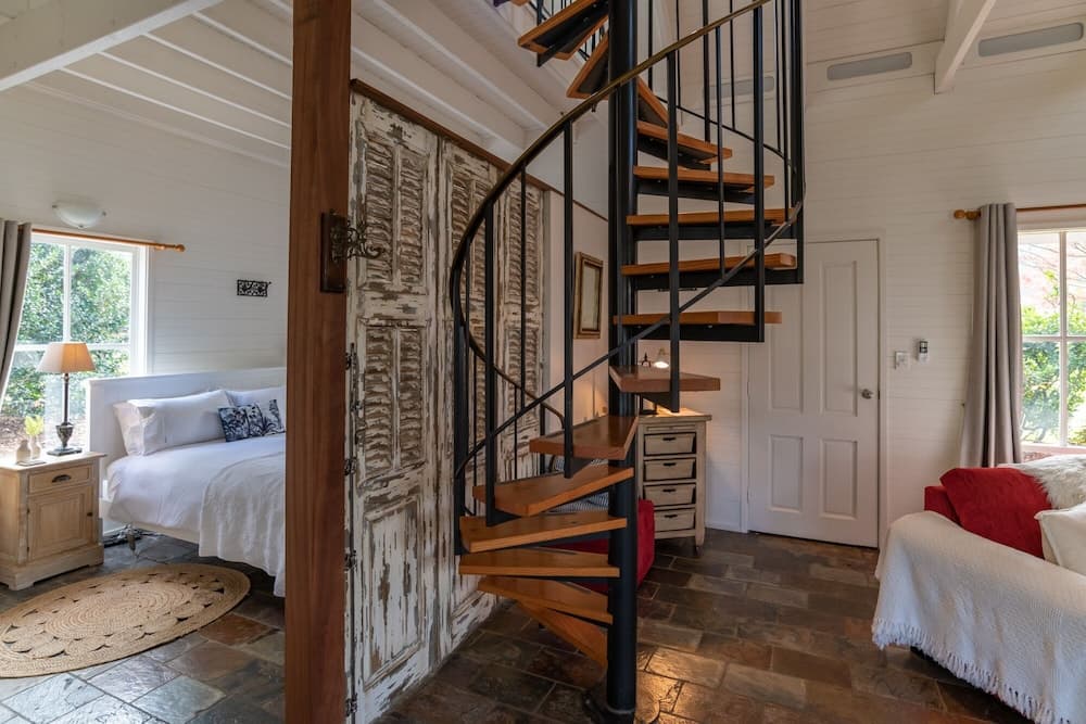 ARCADIA - The Barn Cottage & Rosehill Cottage