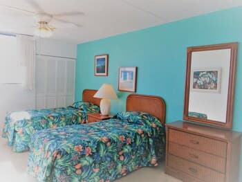 Royal Hawaiian Hospitality