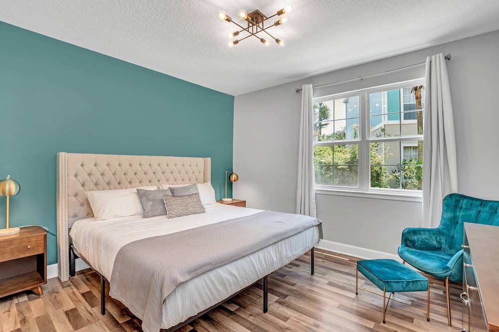 Runaway Beach Club Resort