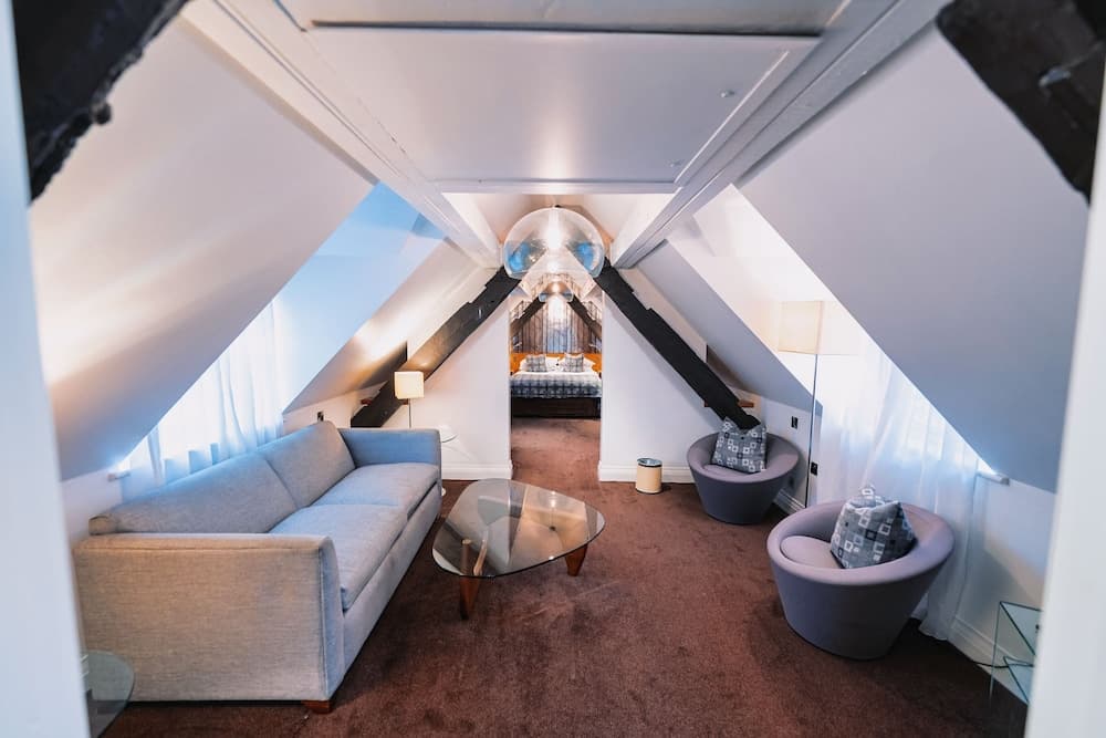 The Bull and Townhouse, Beaumaris- The Inn Collection Group