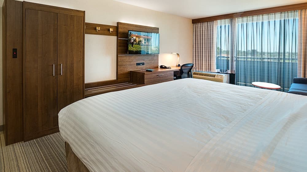 Holiday Inn Express Fullerton - Anaheim by IHG