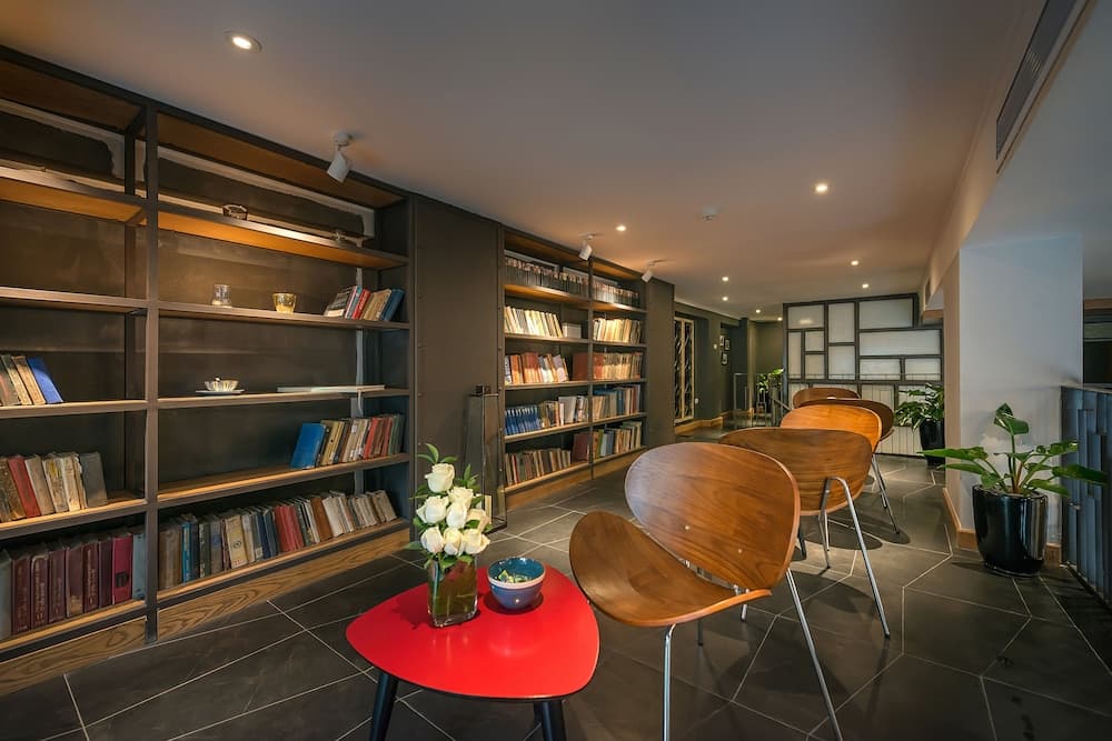 Bespoke Trendy Hotel Hanoi