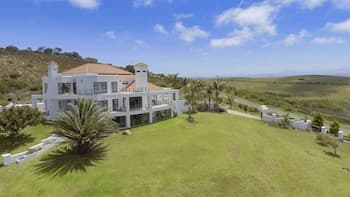 Fly me to the Moon Guest House