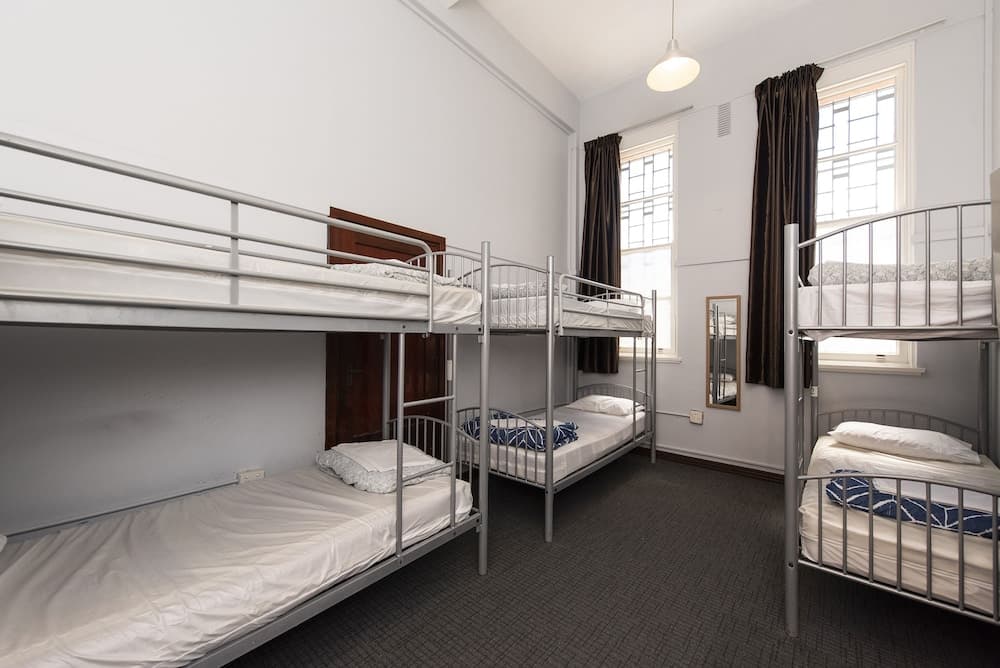 The Old Swan Barracks - Hostel