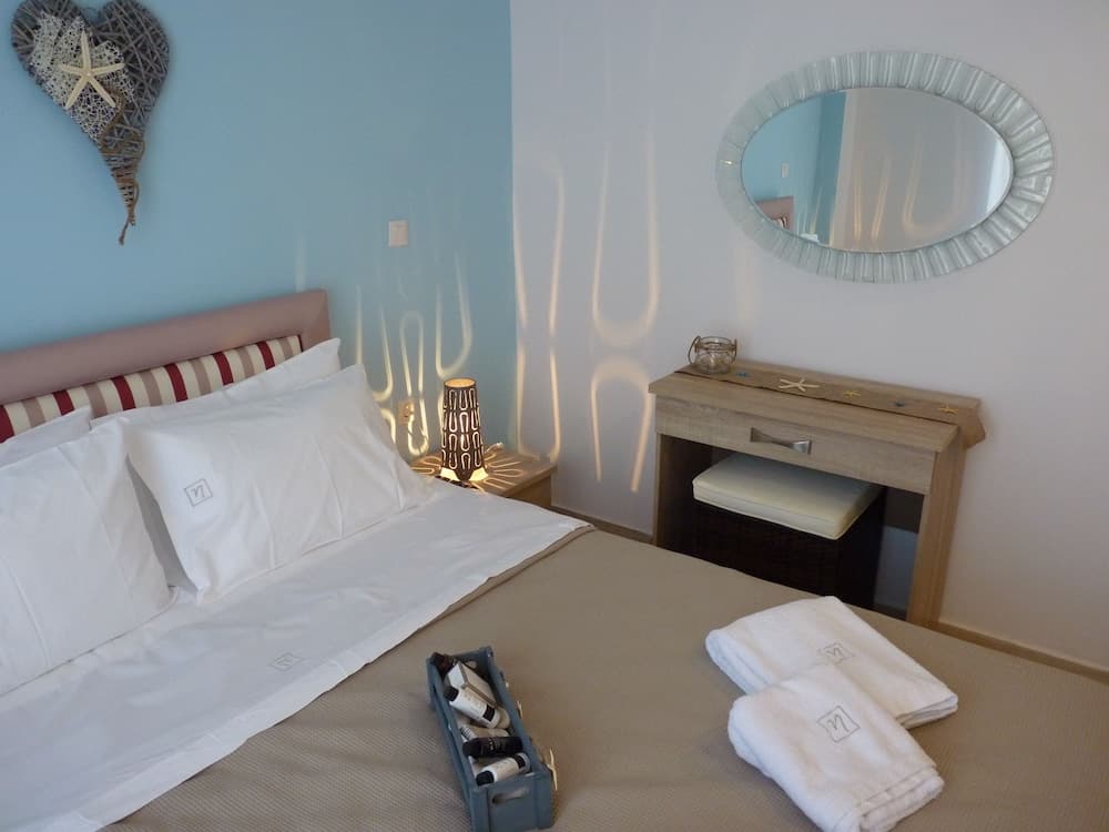 Ilianthos Apartments & Studios