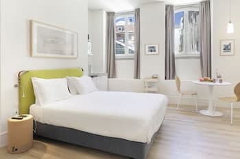 Lisbon Serviced Apartments - Ascensor da Bica