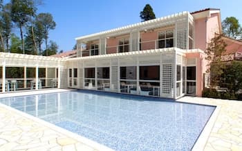 Koyaru-no-sato Doggys Island