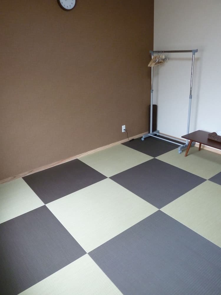 Kyoto Nishijin Guest House - Hostel