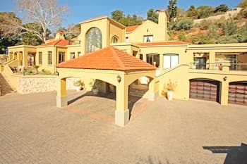 12 on Hillel Guest Manor