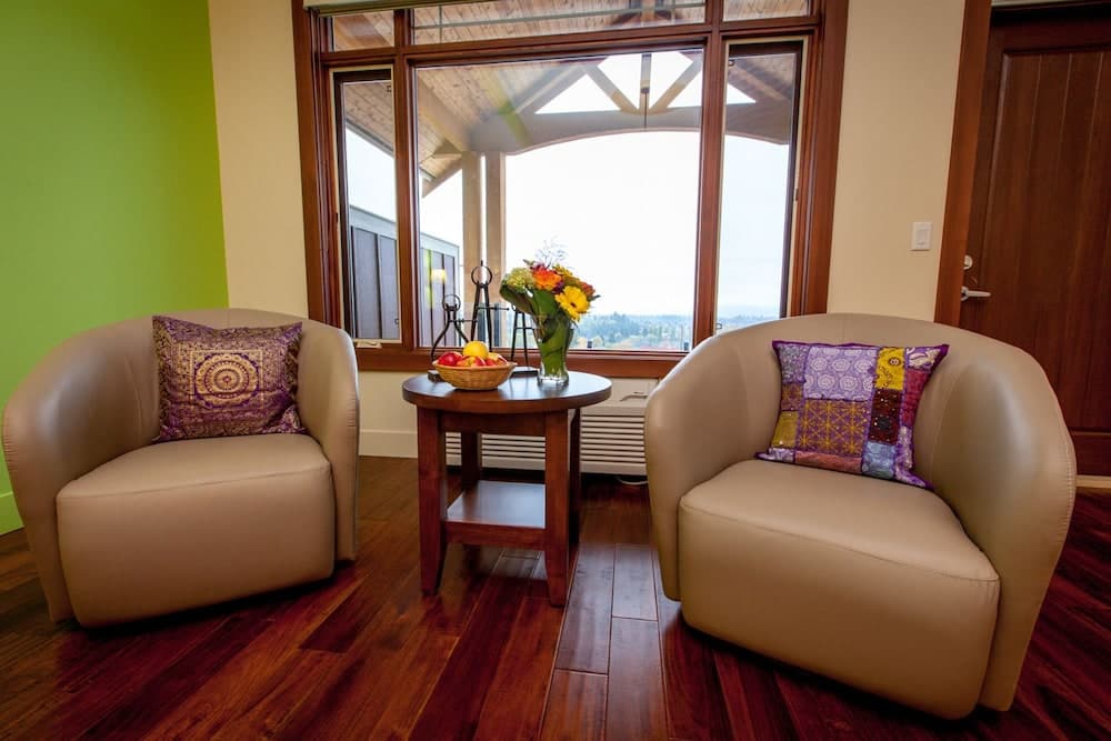 Hillcrest Farm Market B&B