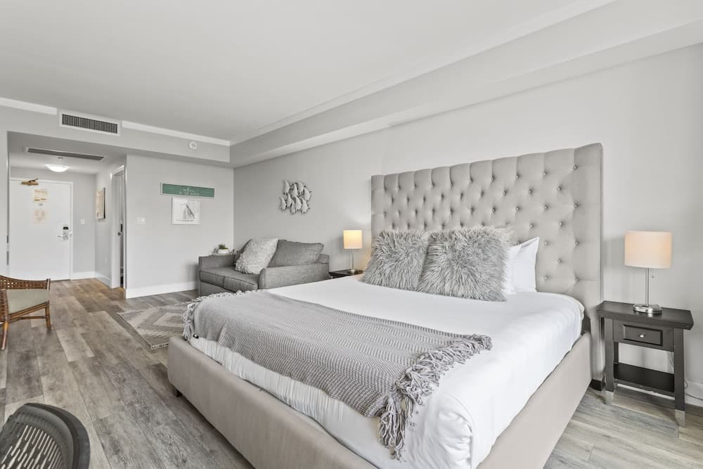 Private Residences at Hotel Arya by SoFLA Vacations