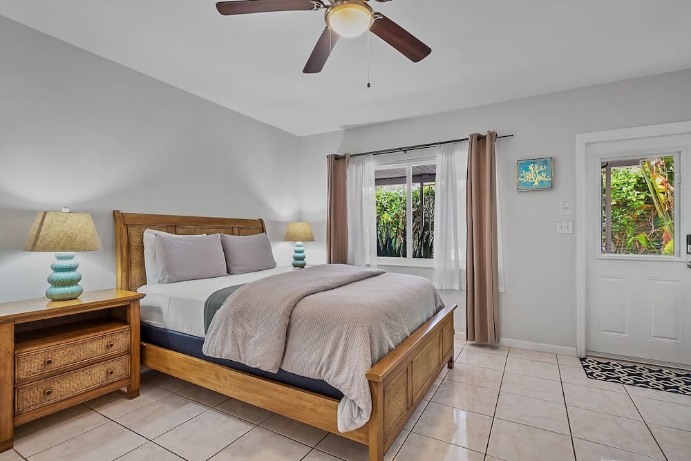 4145 By The Sea Inn & Suites