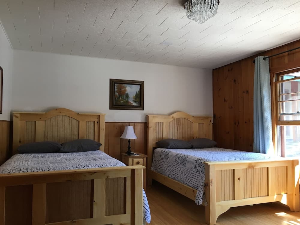 Marshall's Creek Rest Motel