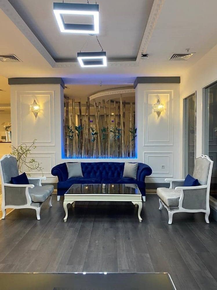 Paradise Island Hotel