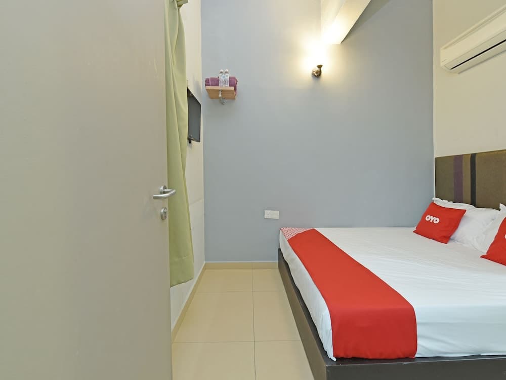 OYO 90553 Hotel 24 Seven