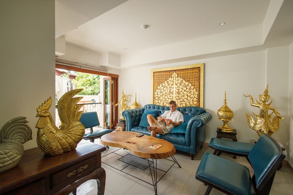 Rendezvous Classic House