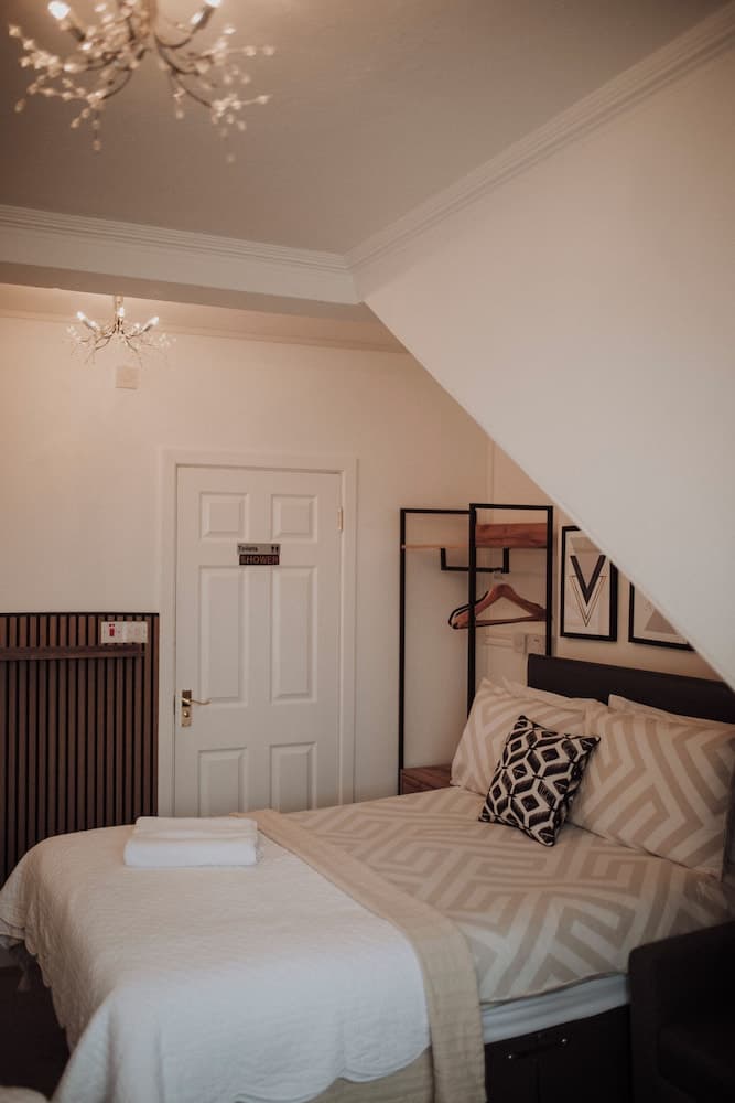 16 Pilrig Guest House