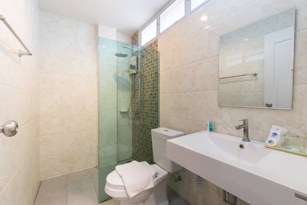 Chaolao Tosang Beach Hotel