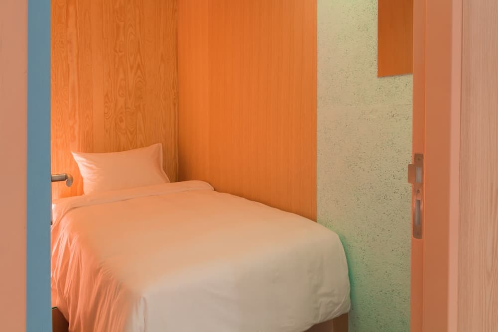 Boxtel at Suvarnabhumi Airport