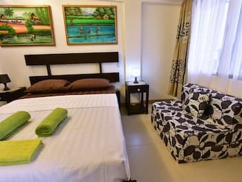 Anahaw Apartments Whitebeach