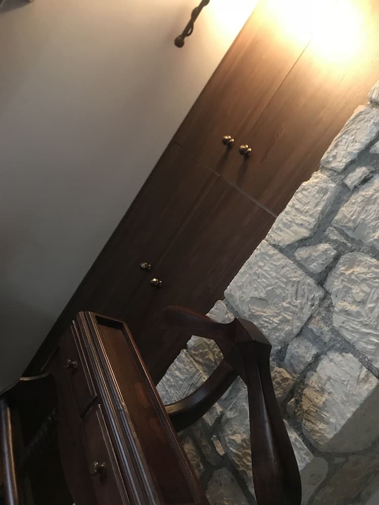 De Michanna Properties