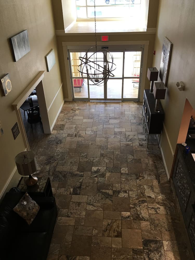 Days Inn & Suites by Wyndham Florence/Jackson Area