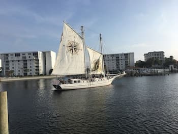 Emerald Coast Houseboat