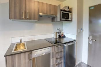 Ramada Suites by Wyndham Queenstown Remarkables Park